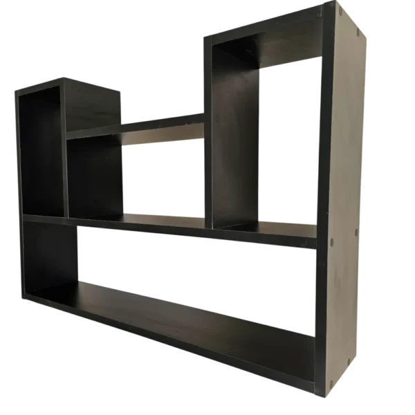 Vue en perspective de l'étagère murale noire vide, montrant ses compartiments en 3D.