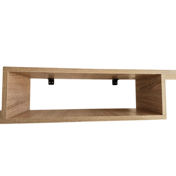 Gros plan sur le support mural TV en bois noir fourni pour la fixation du meuble suspendu.